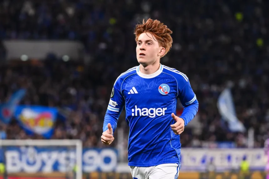 Valentín Barco avec le maillot de Strasbourg