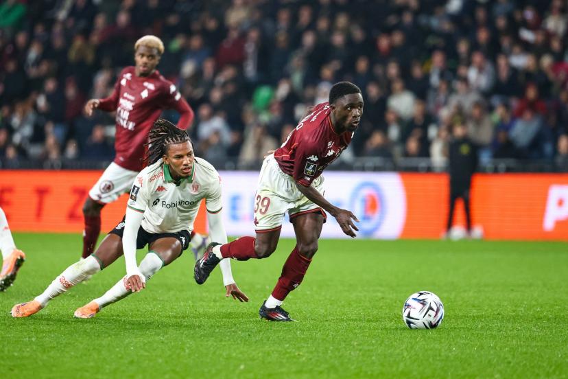 Koffi Kouao face à l'OGC Nice, profil idéal pour le RC Lens