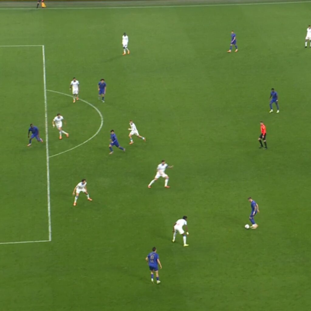 Le-hors-jeu-signale-contre-Folarin-Balogun-lors-d-OM-Monaco-le-14-decembre-2025