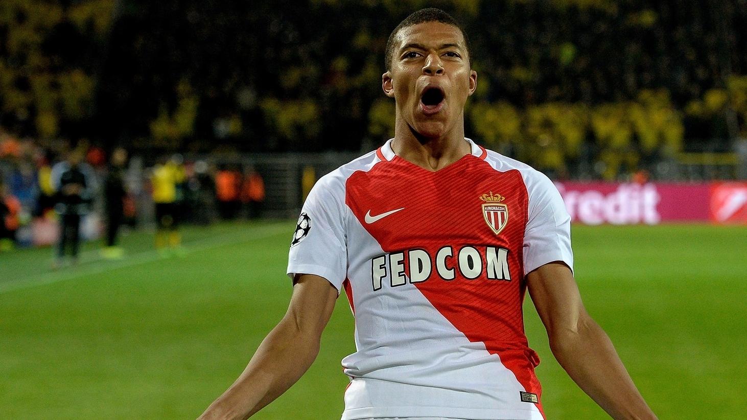 Kylian Mbappé dans son club de formation à l'AS Monaco